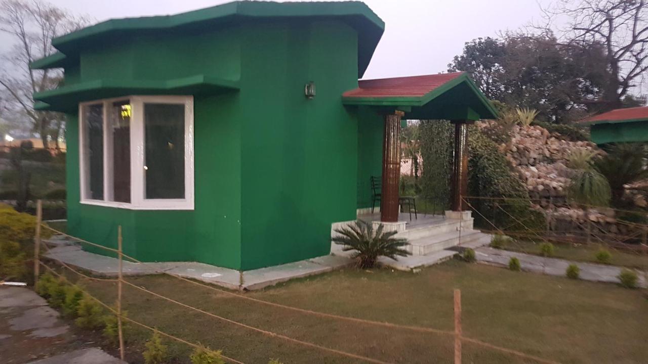 Midway Resort Rishīkesh Esterno foto