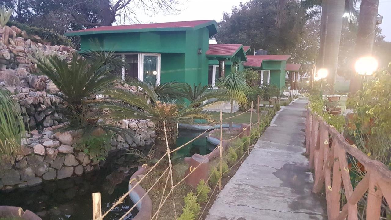 Midway Resort Rishīkesh Esterno foto